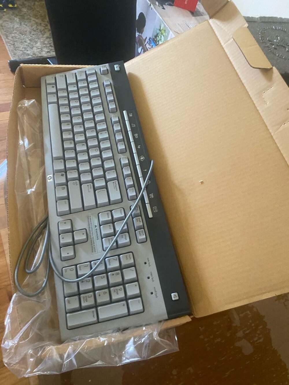 HP Desktop Computer Wired PS/2 Keyboard Model 5183 (P/N 5187-1767)